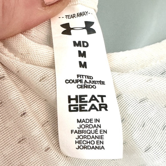 🧘‍♀️UNDER ARMOUR🧘‍♀️ MESH KEYHOLE STRAPPY OPEN-BACK SHORT SLEEVE WORKOUT TOP - Picture 5 of 7